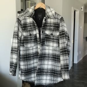 Dynamite Plaid Shaket. Size M. Oversized